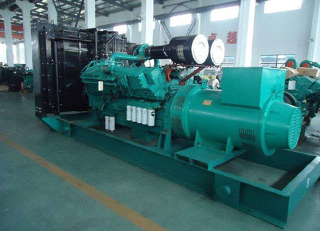 平乡800kw康明斯柴油发电机组